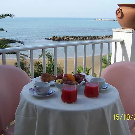 Sul Mare Al Gabbiano 스코글리티